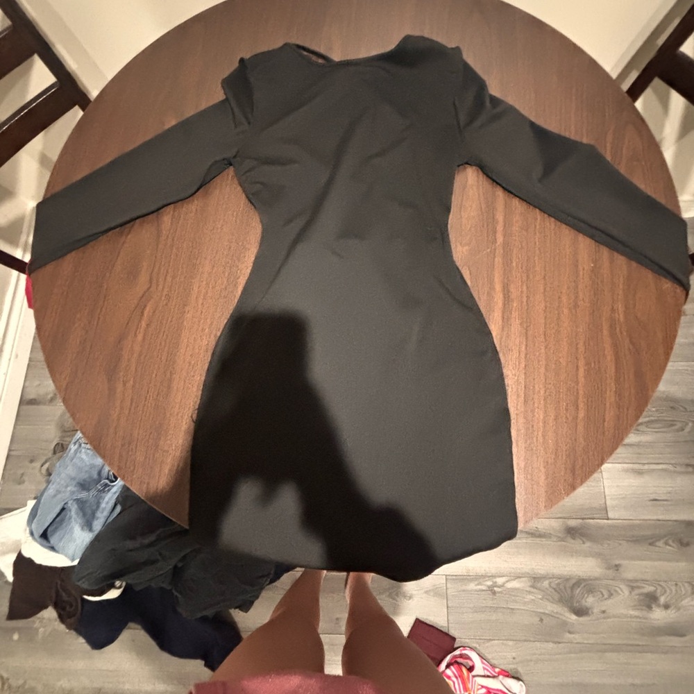 SHEIN Black Long-Sleeve Backless Bodycon Dress